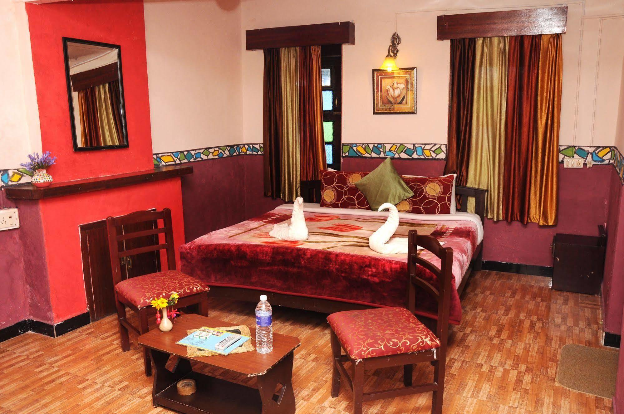 British Cliff Club Resort Udagamandalam Exterior foto